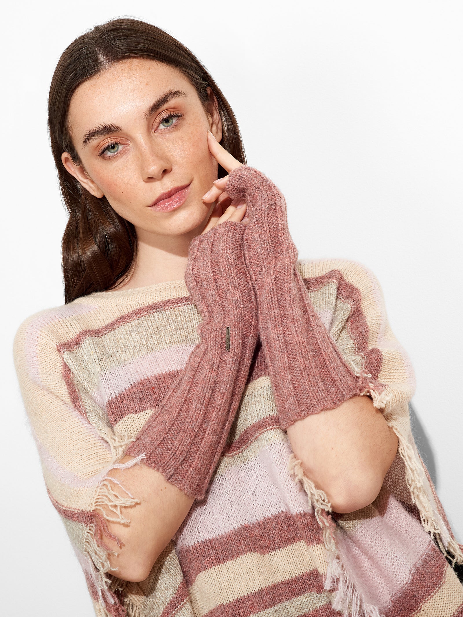 Zephir Baby Alpaca Gloves in Pink