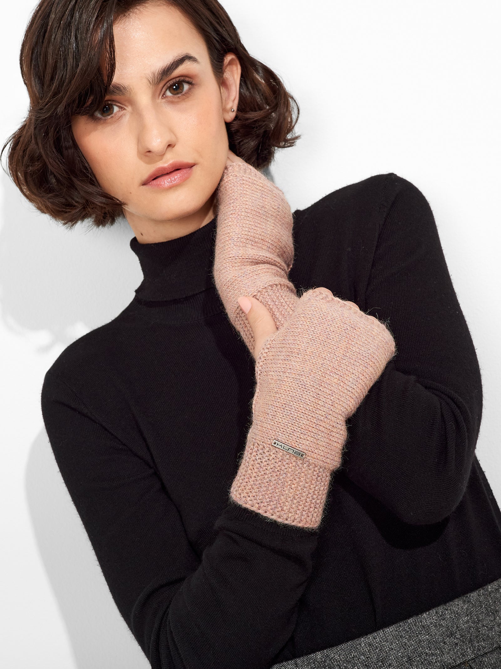 Zafiro Pink Baby Alpaca Gloves