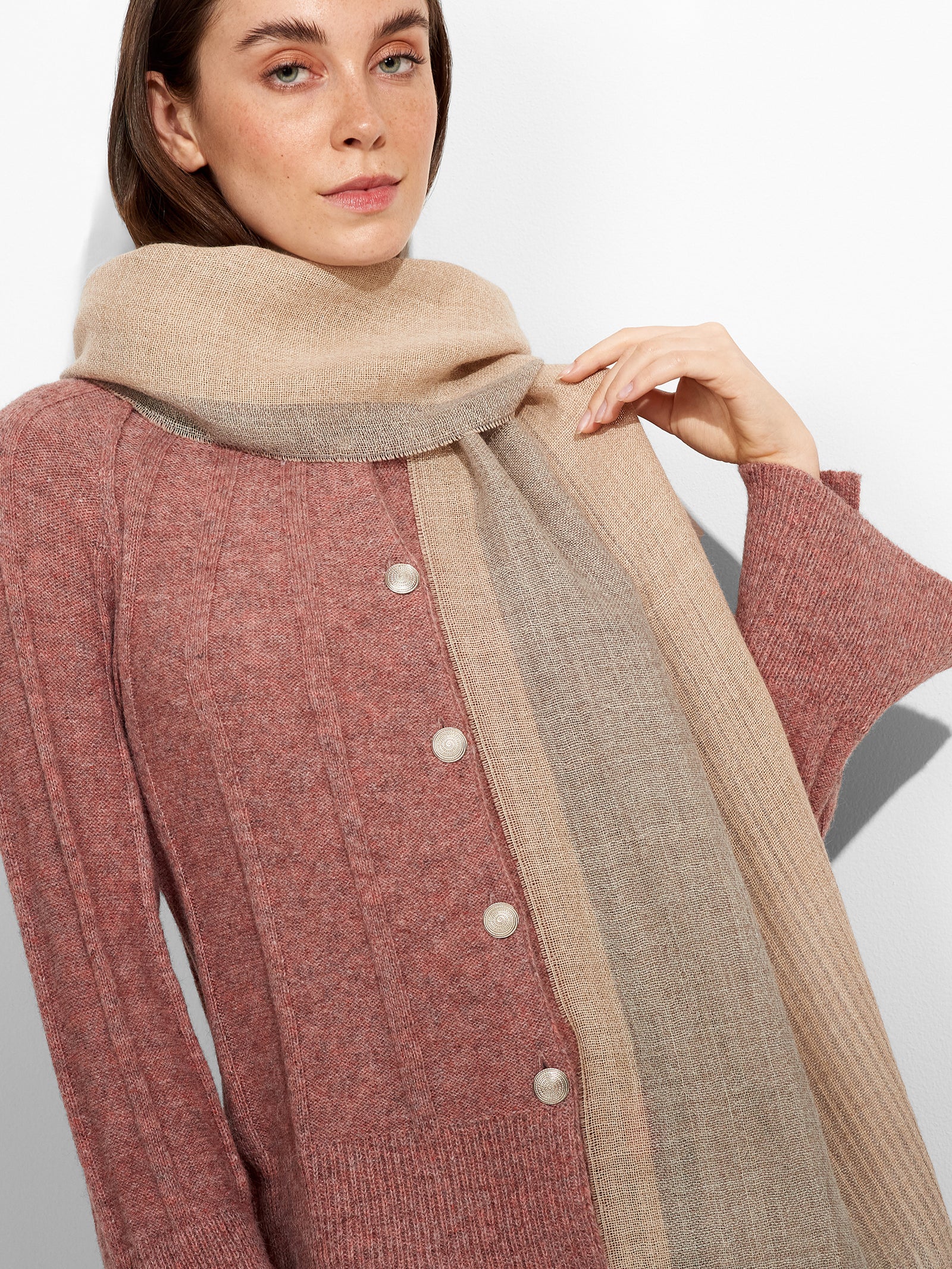 Baby Alpaca Fishing Stole in Grey