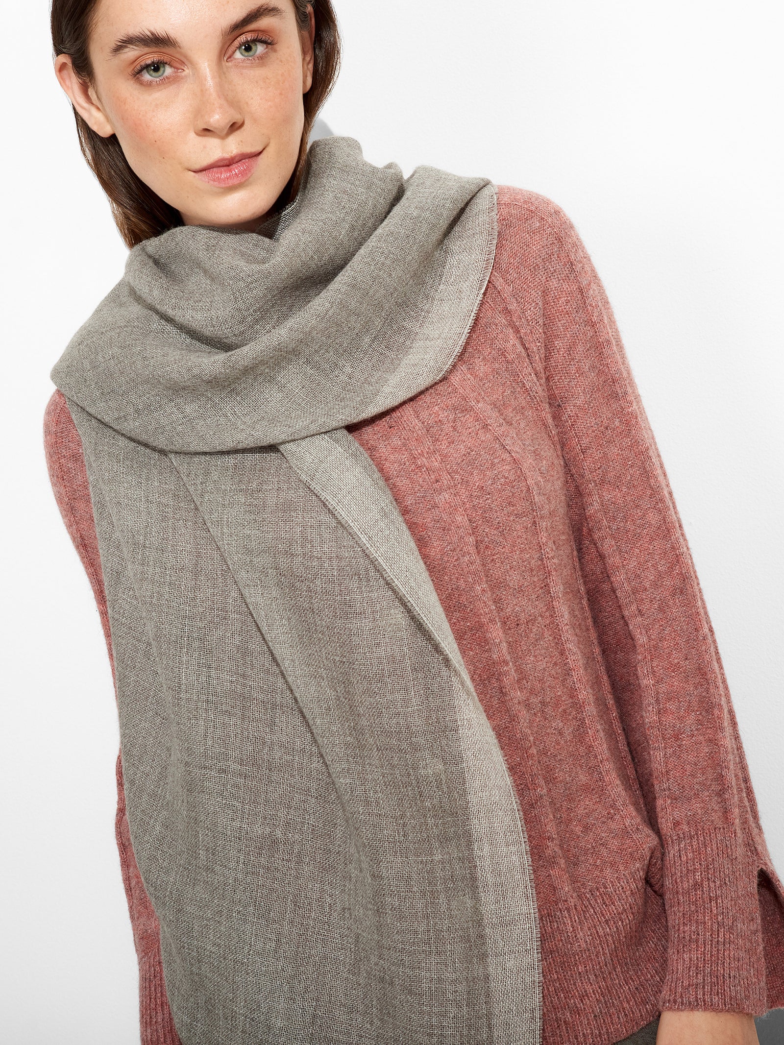 Baby Alpaca Rum Stole in Gray
