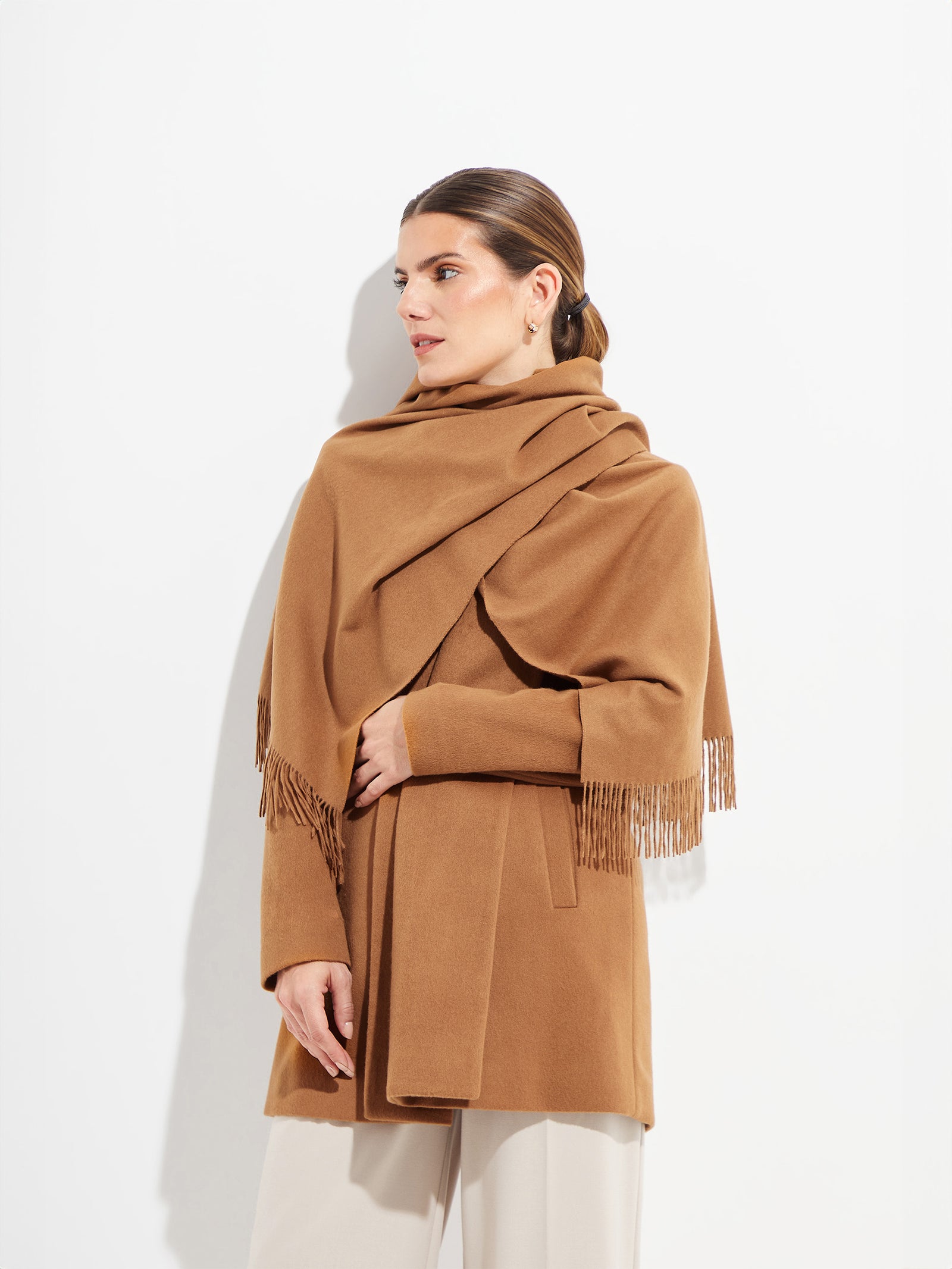Estola Berna De Vicuña Color Camel
