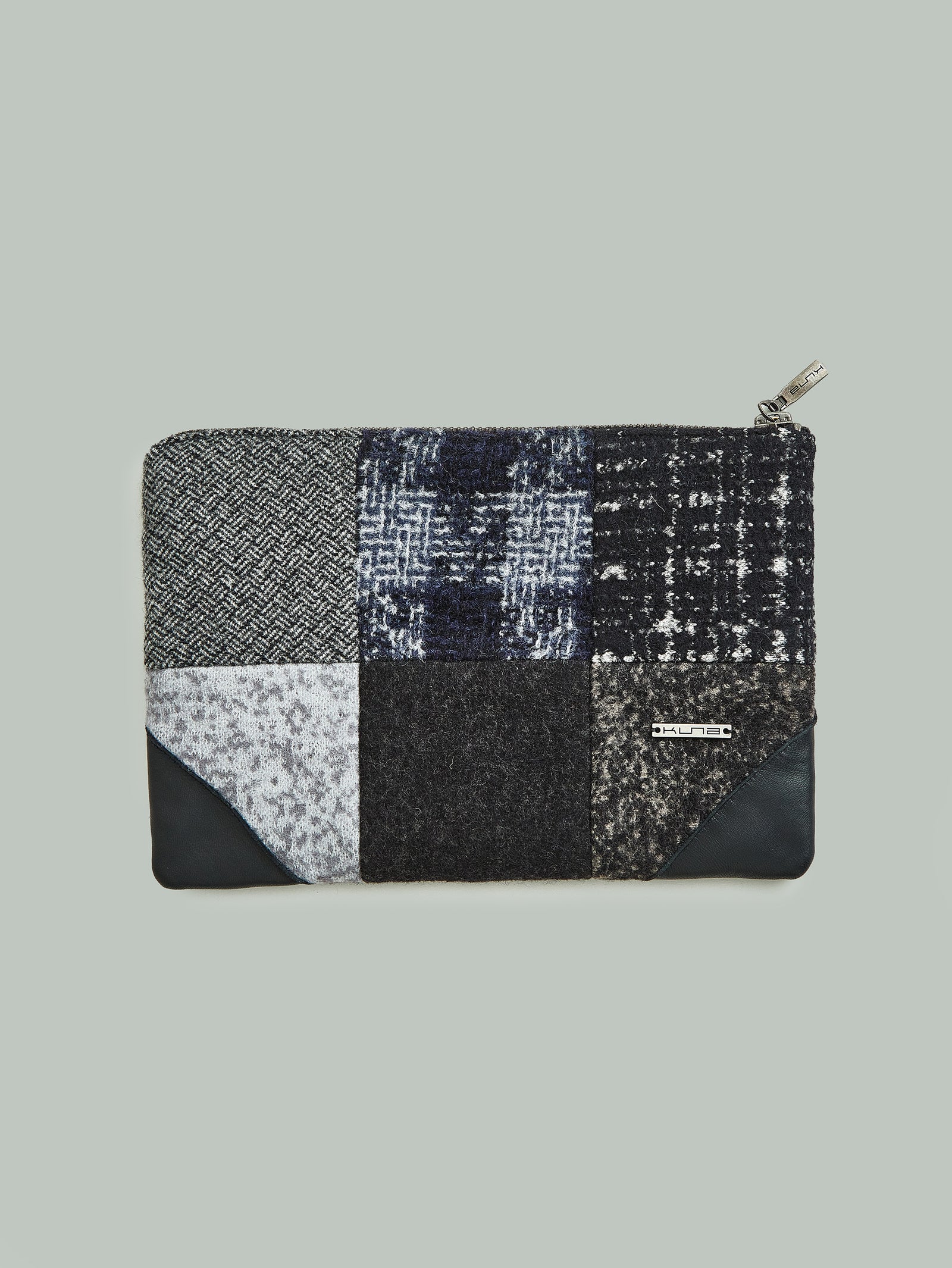Clutch Patchwork De Alpaca Y Lana Color Negro