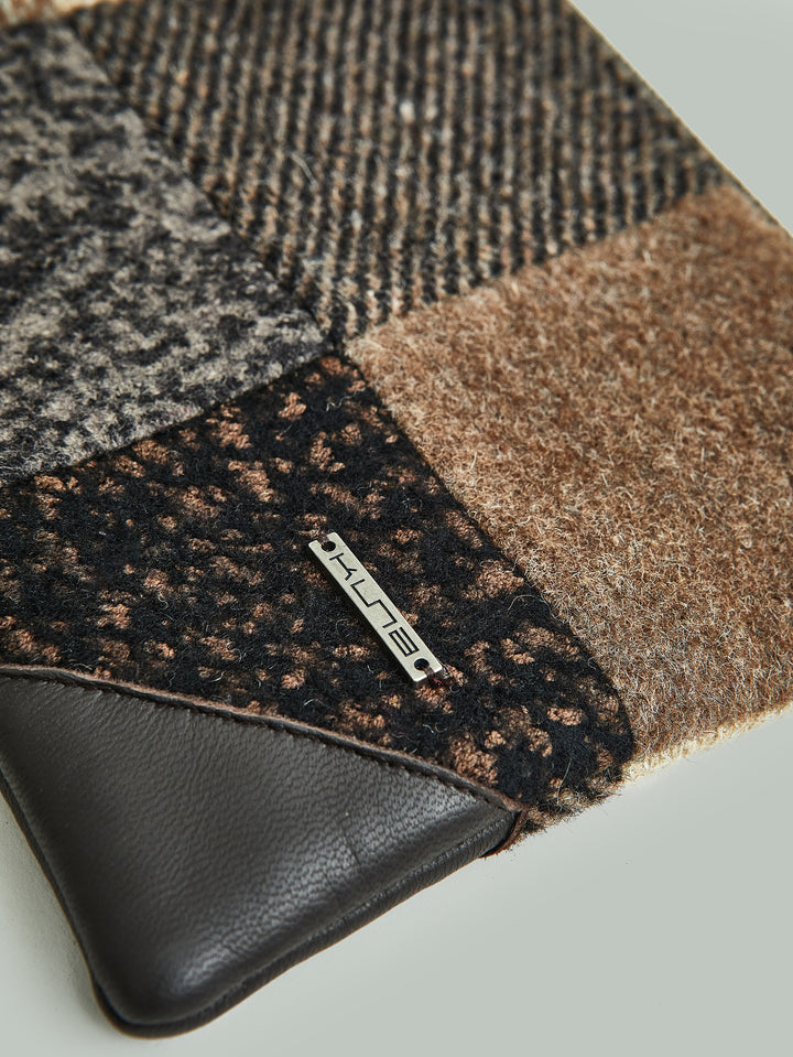 Cartera Clutch Patchwork De Alpaca Y Lana Color Marron