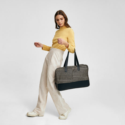 Bolso Maletin Tokio De Lana Color Negro