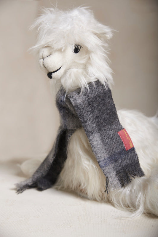 Laikka Suri Alpaca Stuffed Animal