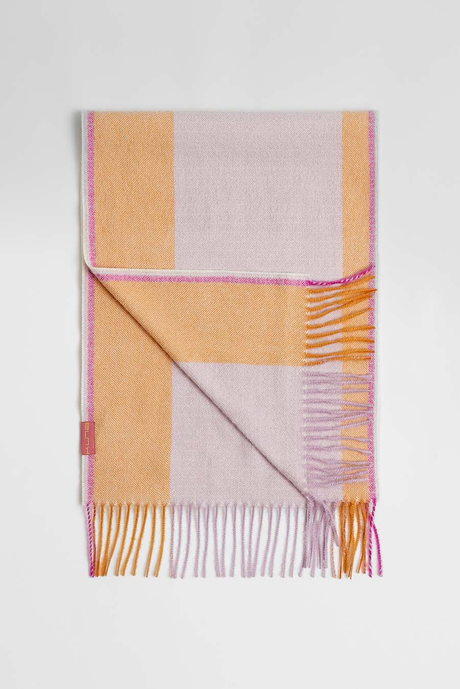 Rear Scarf