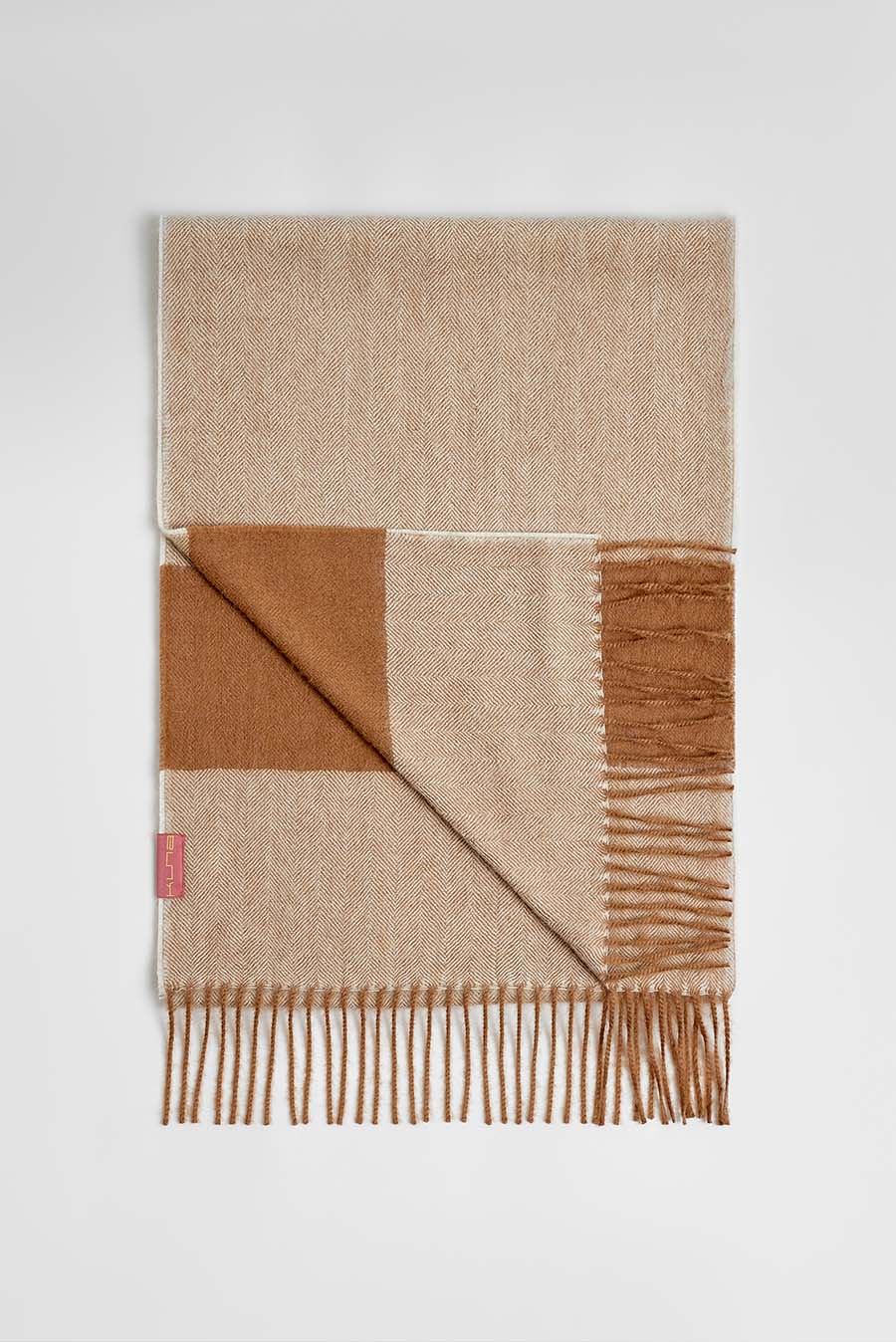 Chalina Welche De Baby Alpaca Color Camel