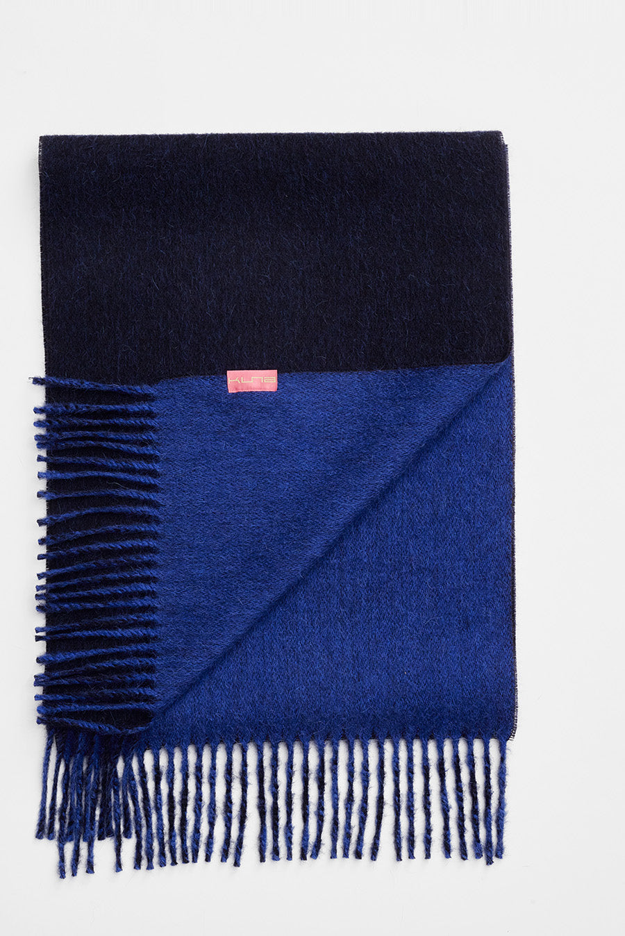 Chalina Tundra De Baby Alpaca Color Negro&Azul