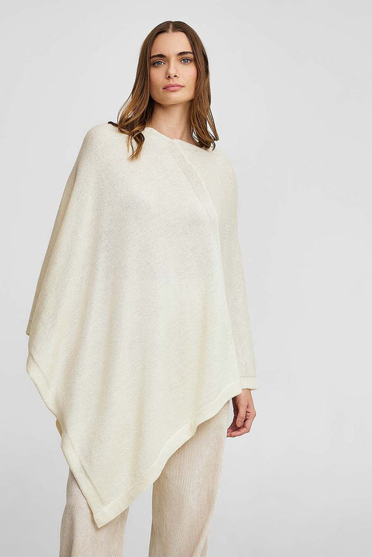 Almendra Poncho