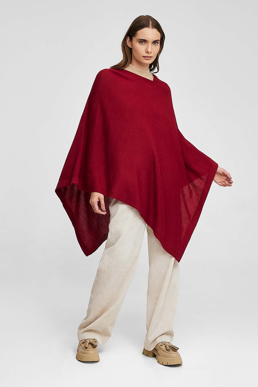 Almendra Poncho