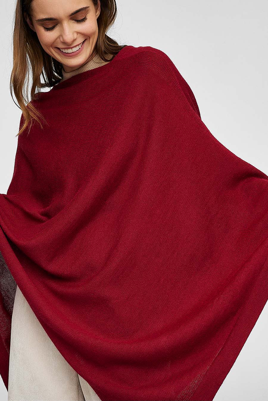Almendra Poncho