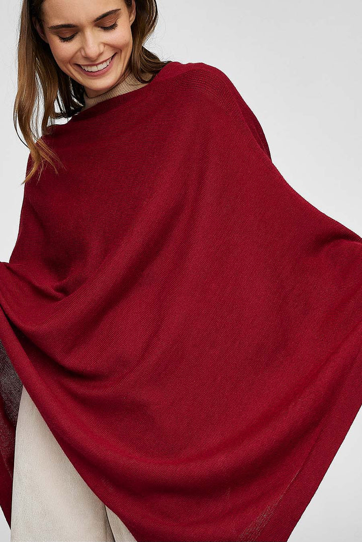 Almendra Poncho