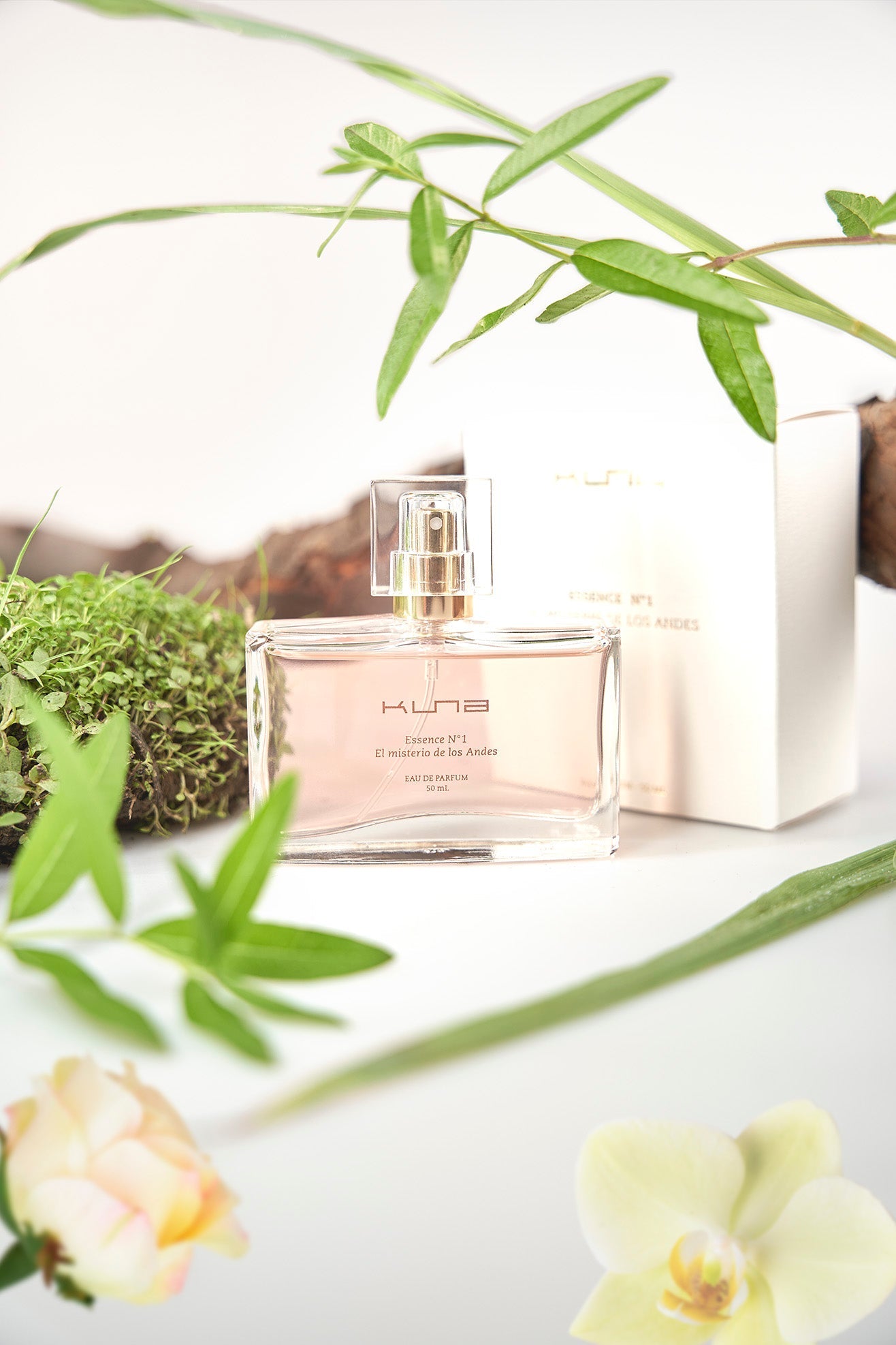 Perfume Essence N°1 de Mujer Misterio de los Andes